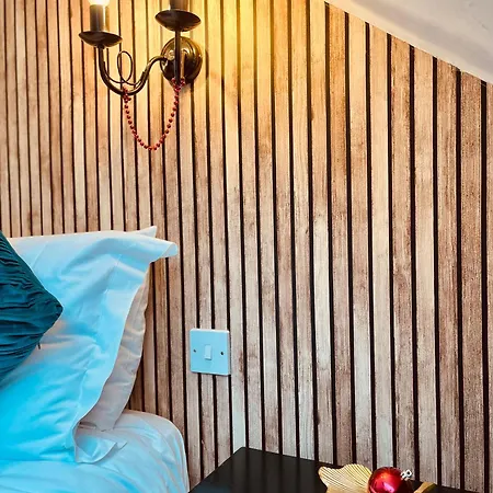 Hébergement de vacances Spacious & Cosy, Short Stroll To The Centre *